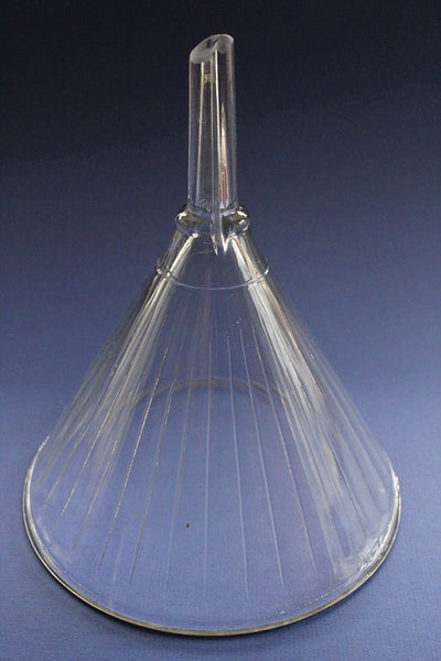 FUNNEL 64oz RIBBED Glass